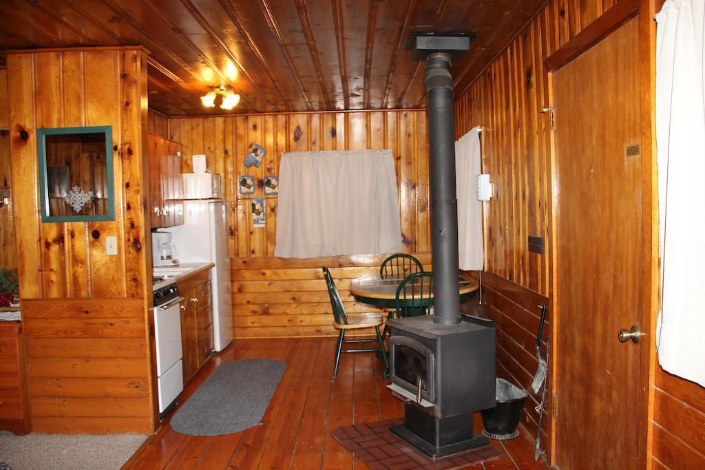 Vila Hidden Rest Cabins Pinetop-Lakeside Pokoj fotografie